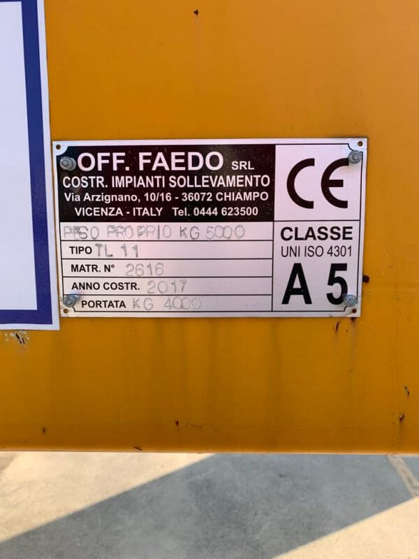 used device loading slabs inside container faedo